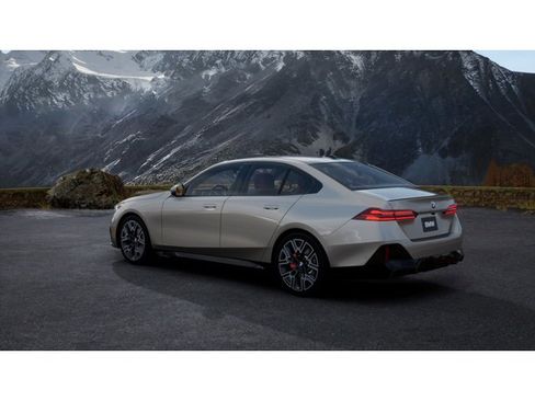 New 2026 BMW 530i image 2