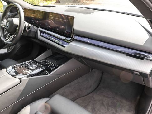 Used 2024 BMW i5 eDrive40i w/ M Sport Package image 62