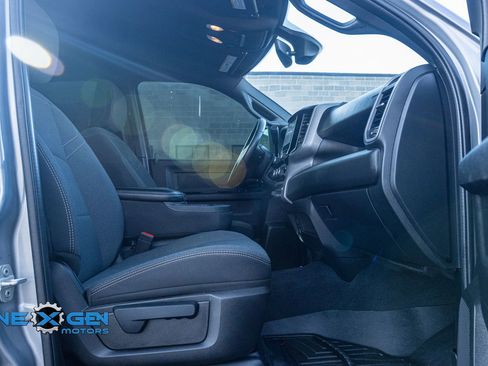 Used 2024 RAM 3500 Tradesman w/ Convenience Group image 37