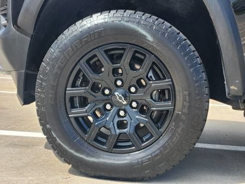 Used 2024 Chevrolet Colorado Trail Boss AWD/4WD image 10