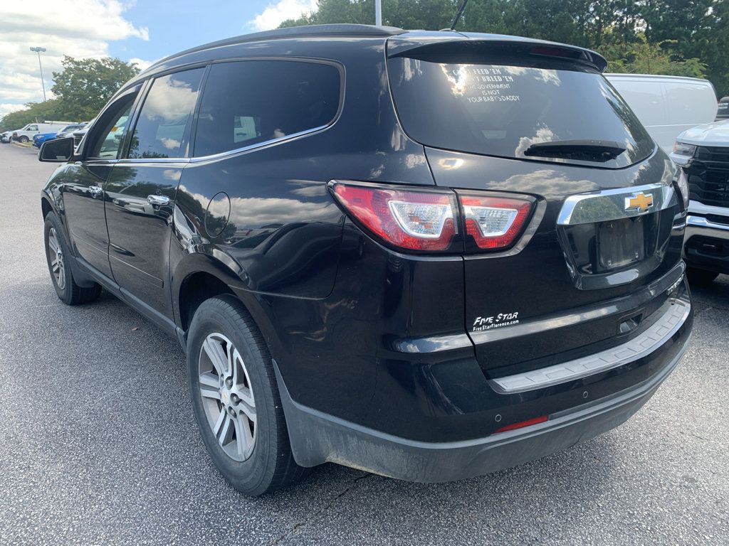 Used 2015 Chevrolet Traverse LT FWD image 3