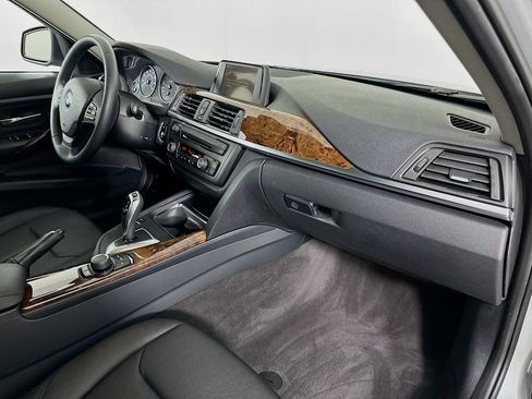 Used 2014 BMW 320i Sedan RWD image 28
