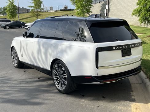 Used 2024 Land Rover Range Rover Long Wheelbase Autobiography image 34
