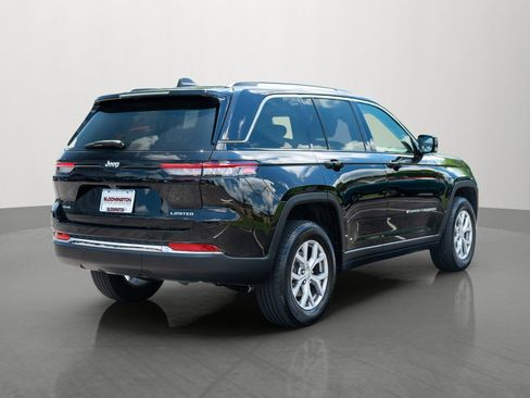 Used 2022 Jeep Grand Cherokee Limited AWD/4WD image 7