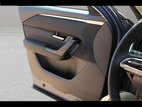 Used 2025 MAZDA CX-50 AWD 2.5 S w/ Preferred Package image 19