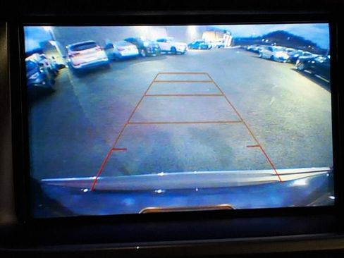 Used 2018 Chevrolet Tahoe Premier image 24