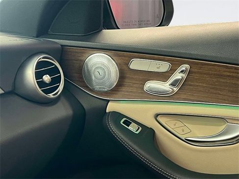 Used 2019 Mercedes-Benz C 300 4MATIC Sedan image 33