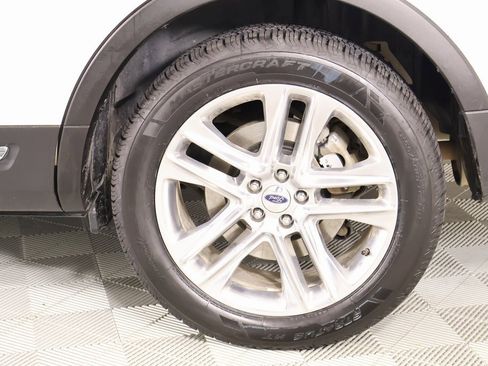 Used 2017 Ford Explorer Limited w/ Equipment Group 301A image 21