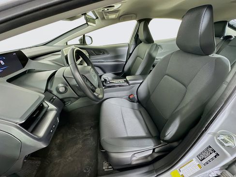Used 2024 Toyota Prius LE image 13