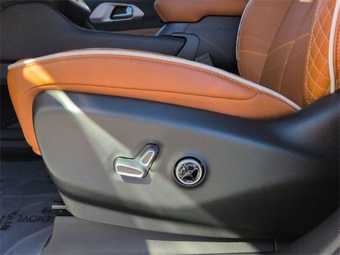 New 2026 Chrysler Pacifica Pinnacle image 19