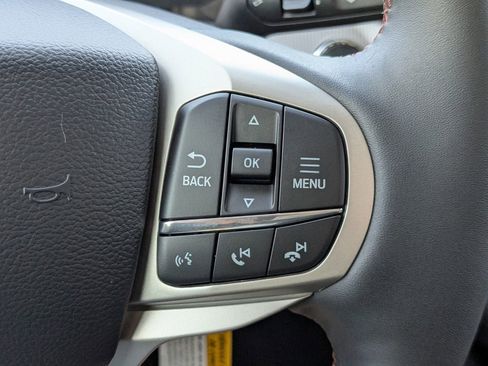 New 2025 Ford Explorer Active w/ Active Comfort Package image 25