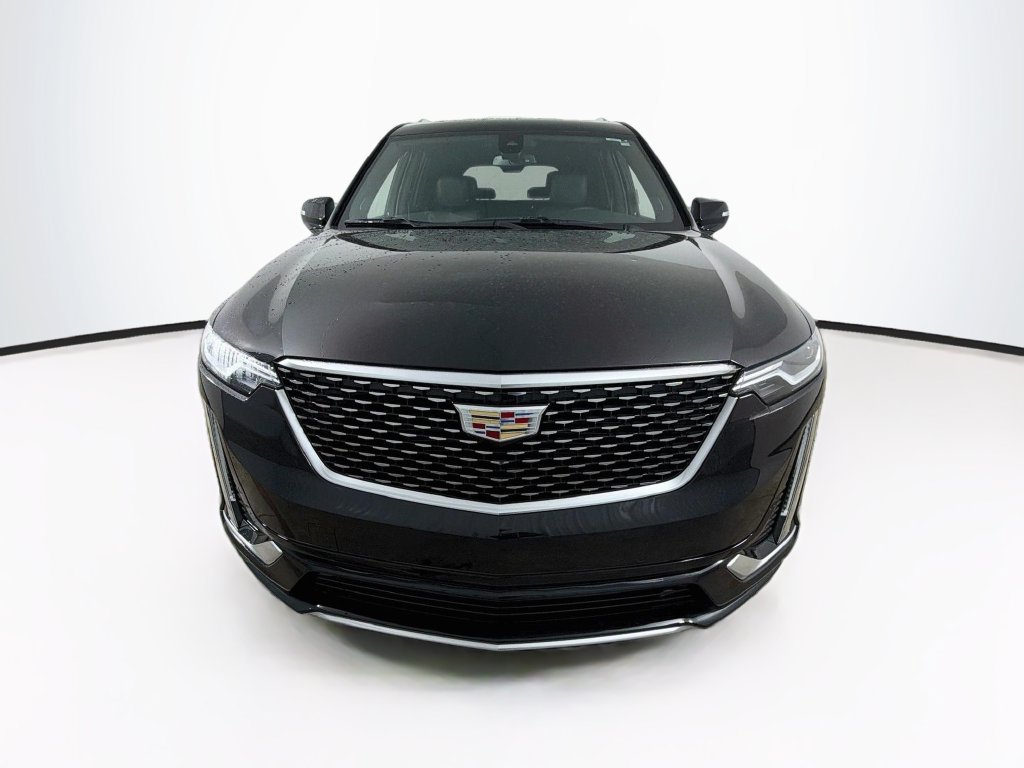 Used 2024 Cadillac XT6 Premium Luxury AWD/4WD image 2