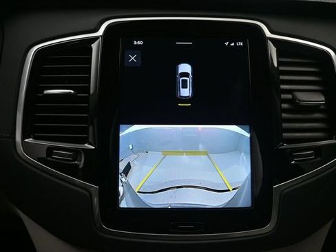 Used 2023 Volvo XC90 B6 Ultimate w/ Protection Package Premier AWD/4WD image 11