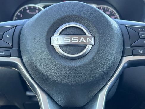 Used 2024 Nissan Sentra SV FWD image 5