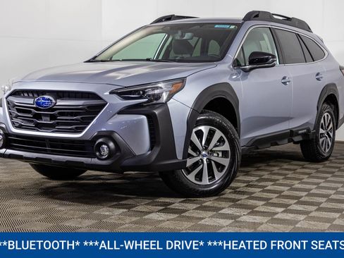 Used 2025 Subaru Outback Premium image 2