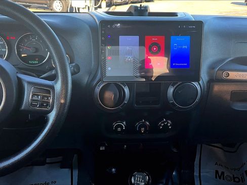 Used 2014 Jeep Wrangler Sport image 7