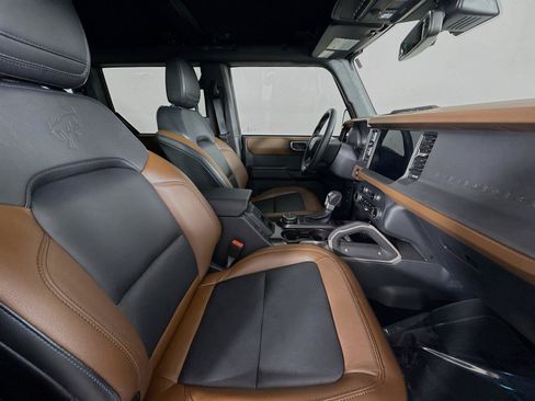 Used 2024 Ford Bronco Outer Banks AWD/4WD image 42