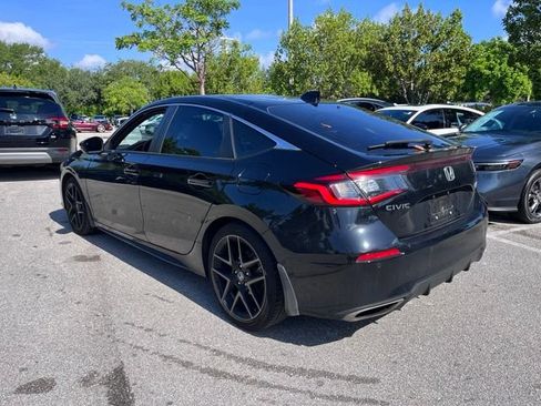 Used 2024 Honda Civic Sport Touring image 4