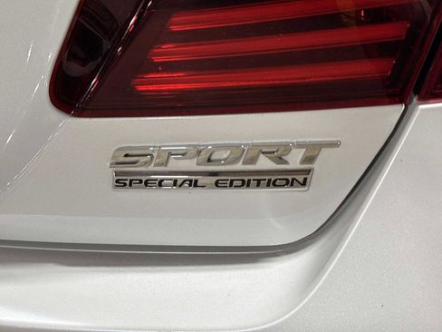 Used 2017 Honda Accord Sport Special Edition image 25