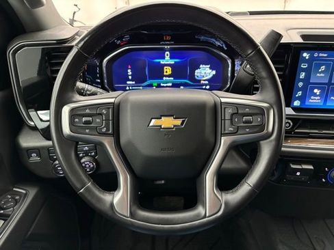 Used 2024 Chevrolet Silverado 2500 LT w/ Convenience Package image 20