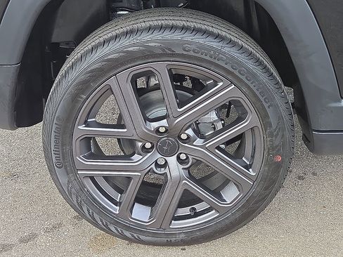 New 2026 Jeep Compass Limited w/ Sun, Sound & Navigation Group image 7