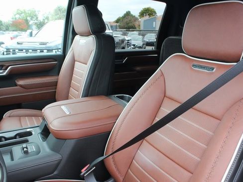 New 2026 GMC Sierra 3500 Denali Ultimate image 2