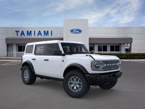 New 2025 Ford Bronco Badlands AWD/4WD image 7