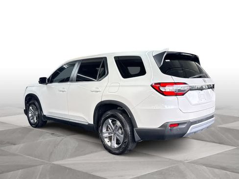 Used 2025 Honda Pilot EX-L image 6