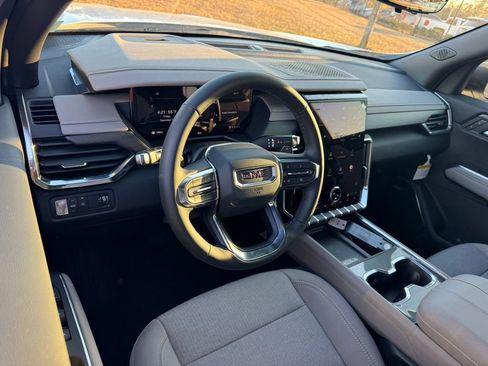 New 2026 GMC Acadia Elevation image 3