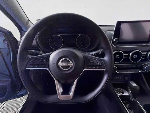 Certified 2025 Nissan Sentra SV FWD image 9