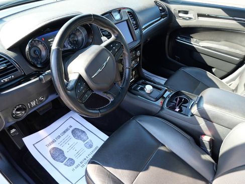 Used 2018 Chrysler 300 S w/ 300S Premium Group 2 AWD/4WD image 12