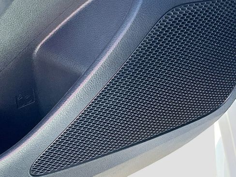 Used 2022 Toyota Corolla SE image 18