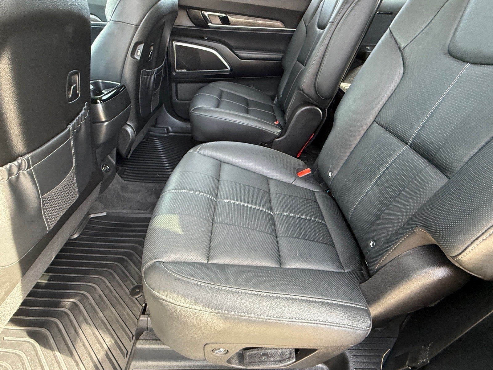 Used 2021 Kia Telluride SX w/ Nightfall Edition Package AWD/4WD image 13