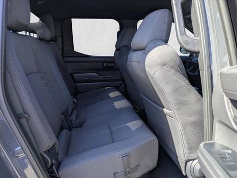 Certified 2025 Toyota Tacoma SR5 AWD/4WD image 18