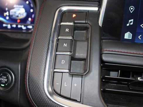 Used 2024 Chevrolet Suburban RST RWD image 48