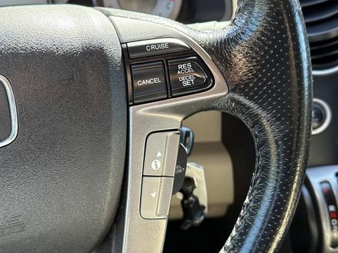 Used 2015 Honda Pilot Touring image 24