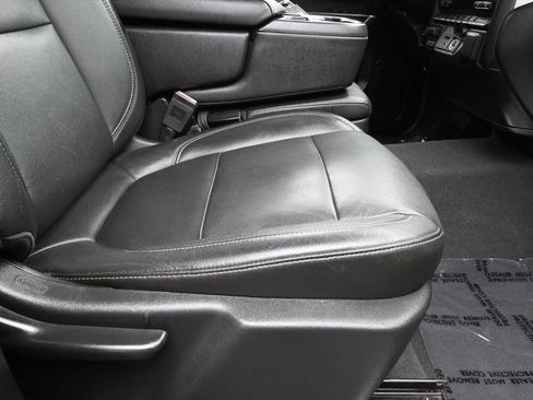 Used 2019 Chevrolet Silverado 1500 LT w/ All-Star Edition AWD/4WD image 42