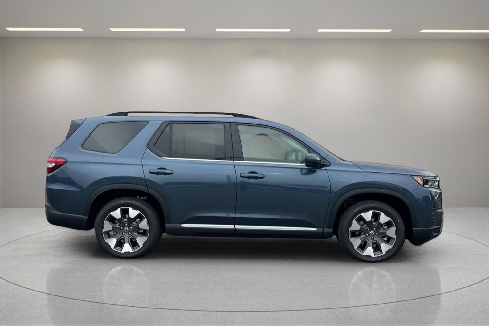 New 2026 Honda Pilot Elite image 2