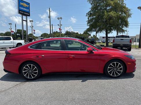 Used 2021 Hyundai Sonata Limited w/ Cargo Package FWD image 4