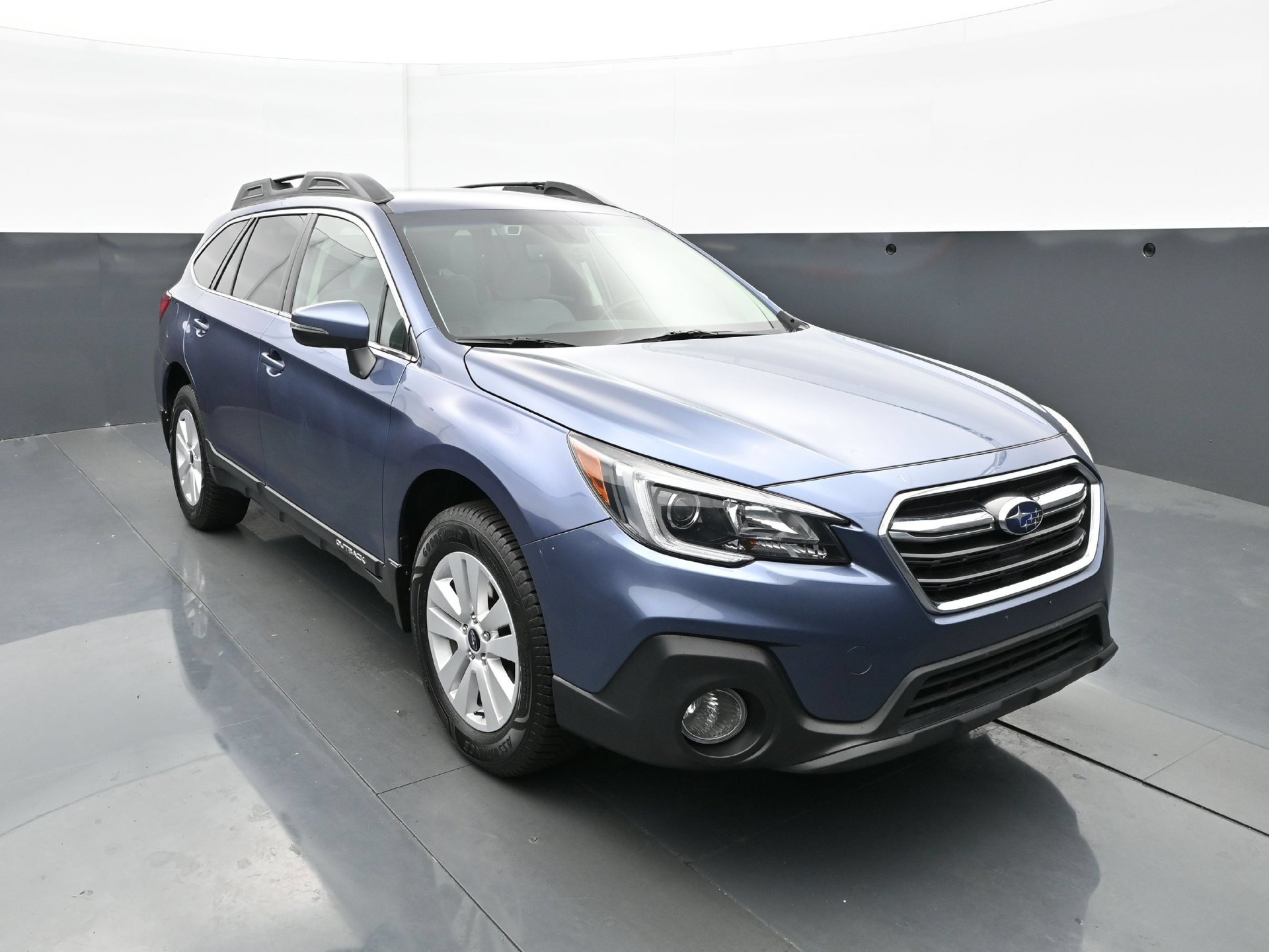 Used 2018 Subaru Outback 2.5i Premium AWD/4WD image 11