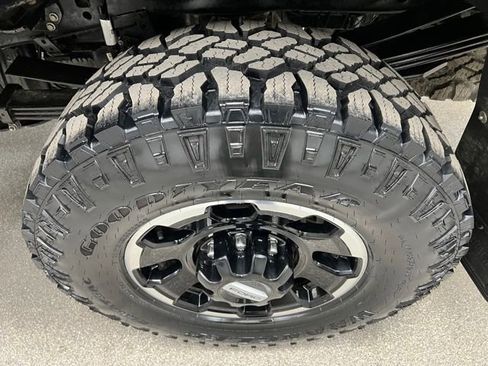 Used 2025 Ford F350 King Ranch w/ Tremor Off-Road Package AWD/4WD image 16