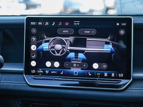 New 2026 Volkswagen Tiguan SE image 22