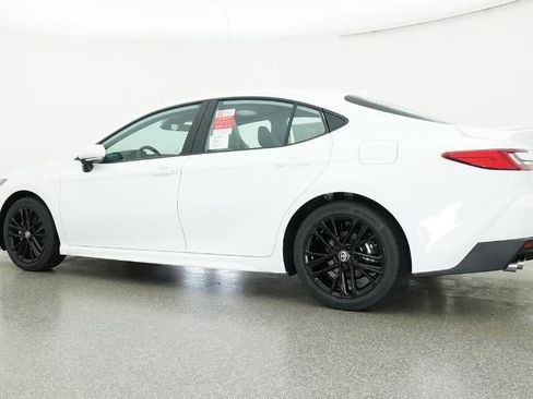 New 2026 Toyota Camry SE image 20