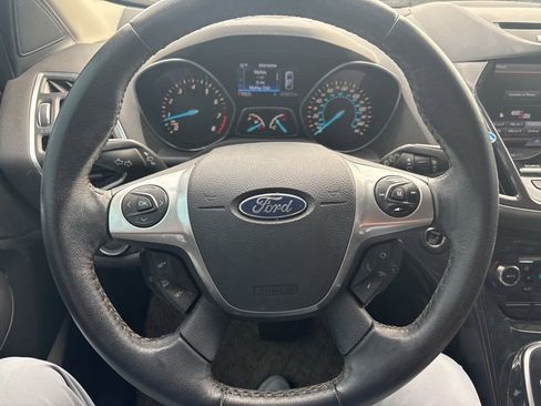 Used 2013 Ford Escape Titanium w/ Parking Technology Pkg image 2