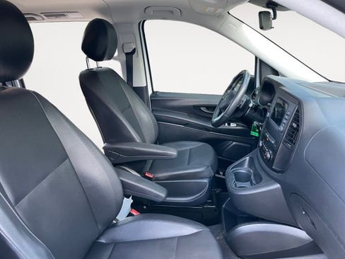 Used 2023 Mercedes-Benz Metris Passenger image 17
