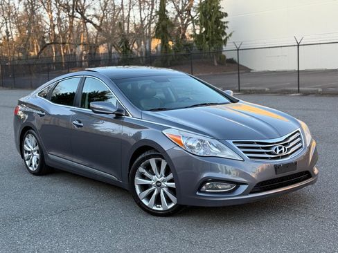 Used 2013 Hyundai Azera w/ Technology Pkg FWD image 6