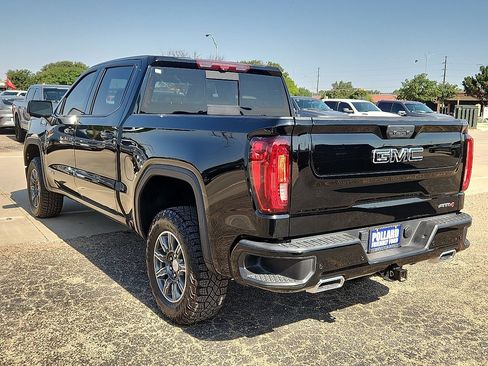 Used 2024 GMC Sierra 1500 AT4 w/ Technology Package AWD/4WD image 2