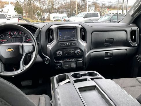 Used 2024 Chevrolet Silverado 2500 Custom w/ Custom Convenience Package image 18