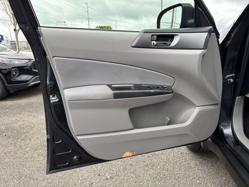 Used 2012 Subaru Forester 2.5X Premium w/ Popular Pkg 2 image 18