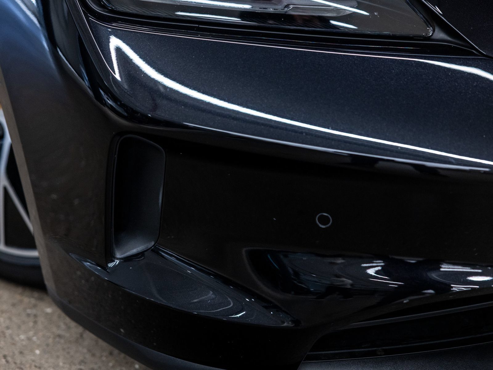 Certified 2025 Porsche Taycan RWD image 16